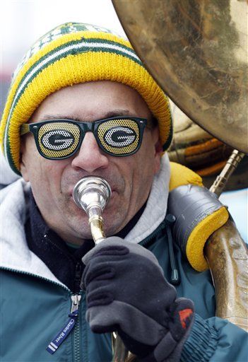 Steve Wilda plays a tuba outside before Lambeau Field before an NFL football game between the Green Bay Packers and the Philadelphia Eagles Sunday, Nov. - 5469ef4602fb2.image