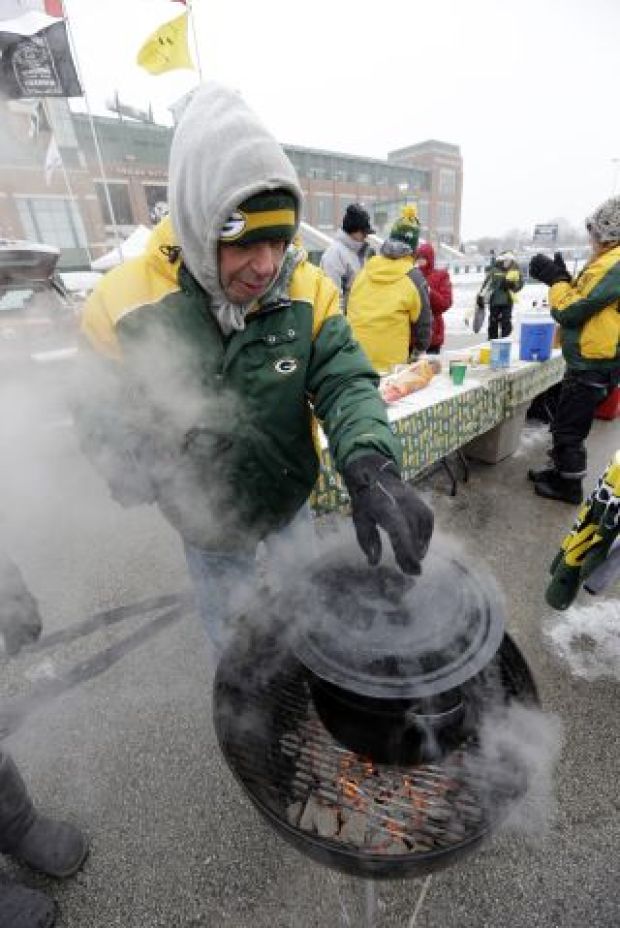 Falcons Packers Football