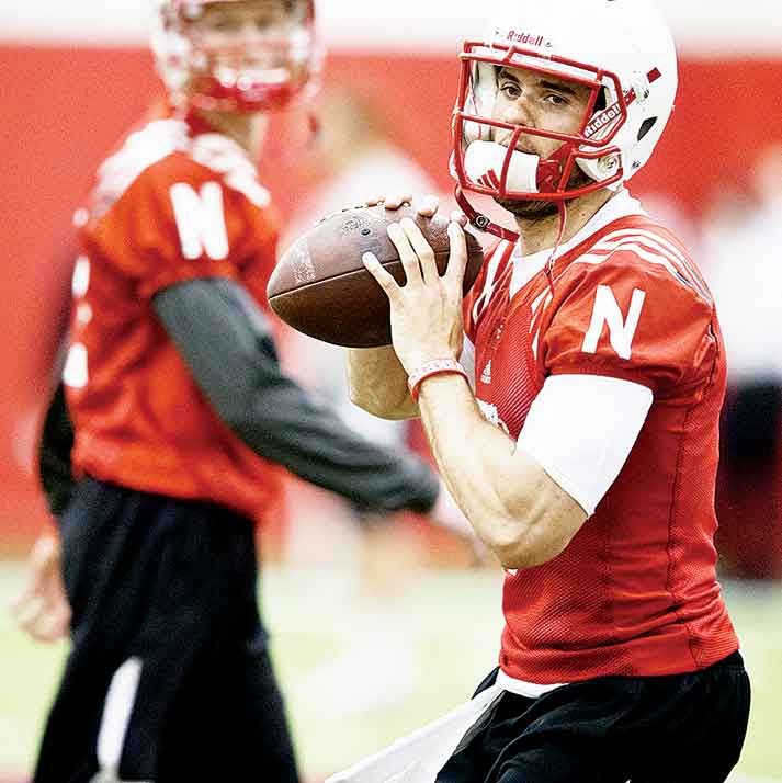 Martinez, receivers have new chemistry Sports