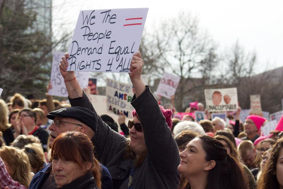 Thousands turn up for sister march in Indianapolis, including a group of 30 from Kokomo on a mission - Kokomo Tribune