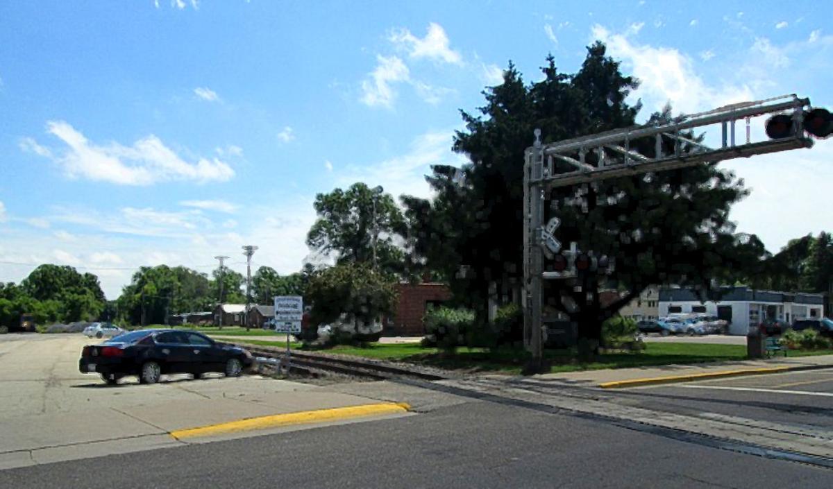 39 permanent 39 christmas tree at rail crossing might not be trains christmas cd