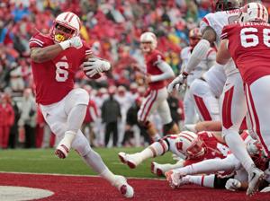 Badgers football: John Settle expects Corey Clement to play in Holiday Bowl against USC