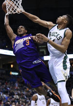 Bucks: Khris Middleton, bench key in Milwaukee's win over Phoenix