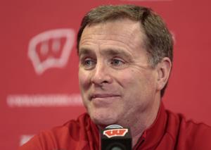 Badgers men's hockey: Wisconsin fires coach Mike Eaves after 14 seasons