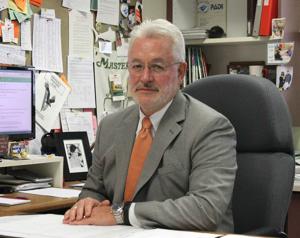Viroqua's Knadle reflects on 38-year career in education