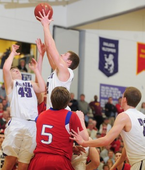 Thomas powers Onalaska past G-E-T