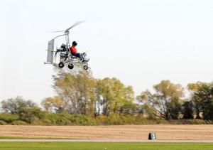 Gyrocopter enthusiasts share their passion