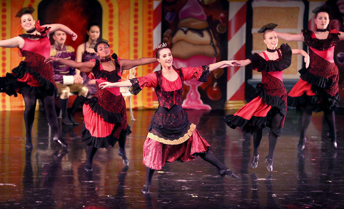 Photo gallery La Crosse Dance Centre's "Nutcracker Ballet"
