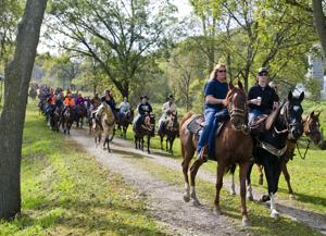 Caution, horses ahead: 250 ride through Fountain City