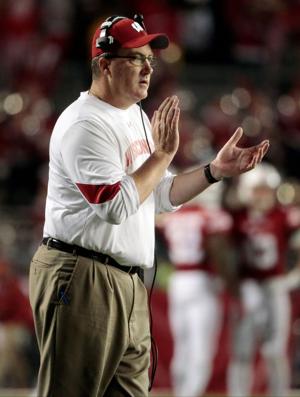 Badgers football: Wisconsin moves up to No. 8 following overtime win