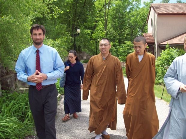buddhist single men in la crosse Single dad, bruce berry, overcomes obstacles to earn his degree in history from the u of i college of letters, arts & social sciences physical address. buddhist single men in la crosse Single dad, bruce berry, overcomes obstacles to earn his degree in history from the u of i college of letters, arts & social sciences physical address.