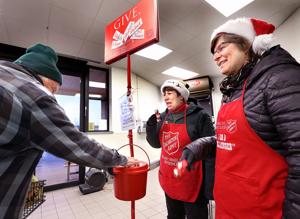 Salvation Army Red Kettle campaign lags last season by $65,000 in quest for $1 million