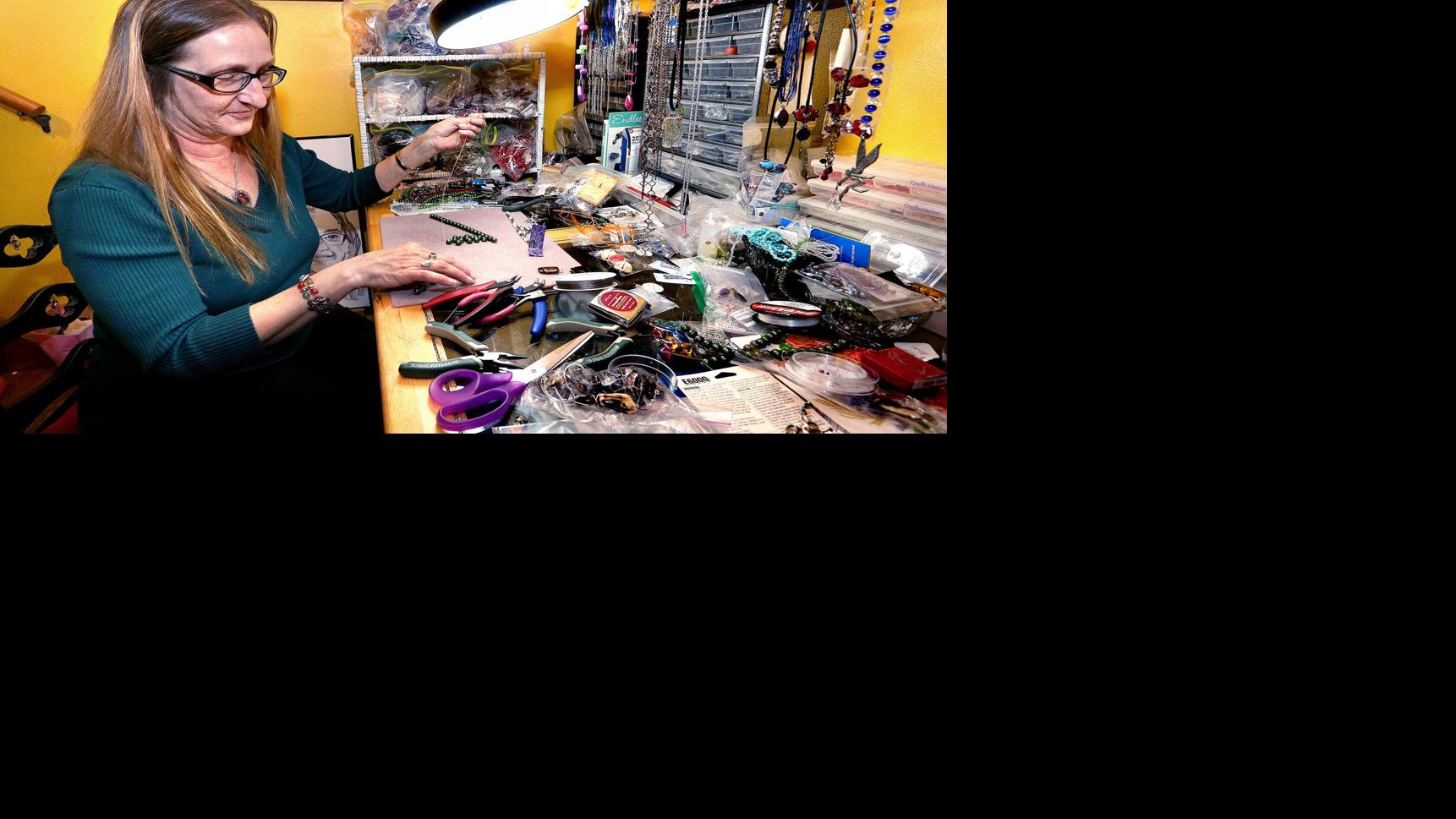 Area entrepreneur creates online craft site - La Crosse Tribune