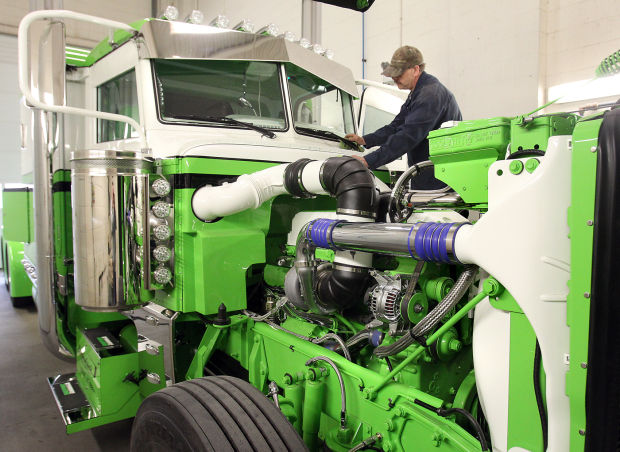 Truckers go the extra mile to trick out show rigs