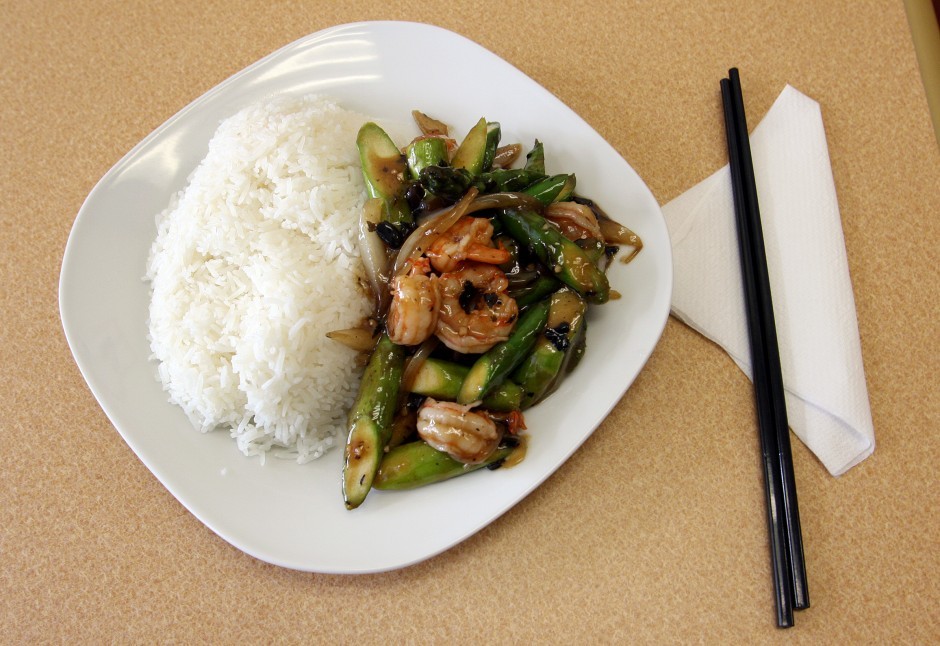 Southern Gold Chinese Cuisine family restaurant serves lunch, dinner for under $10