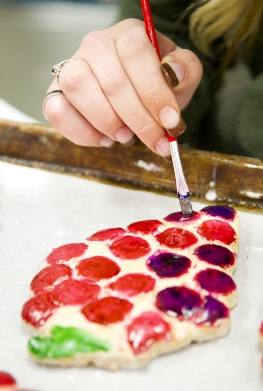 Lunchtime eatery DeGrande’s Cafe now making custom cookies, cakes