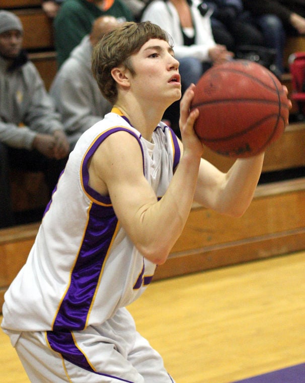 Boys basketball: Tigers use big third quarter to roll past Delta Kings 