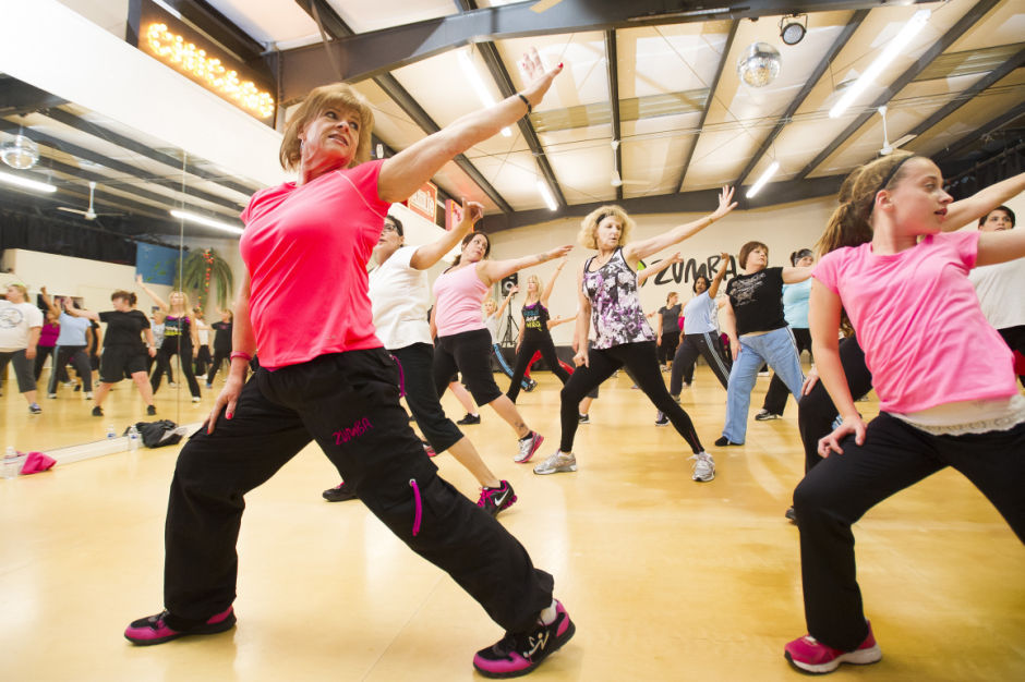 From overweight and in-pain mom to thin, energetic and happy dancing queen