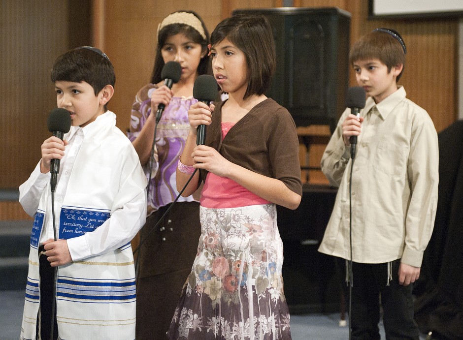 Beth Hallel Messianic Fellowship’s 10th anniversary worship