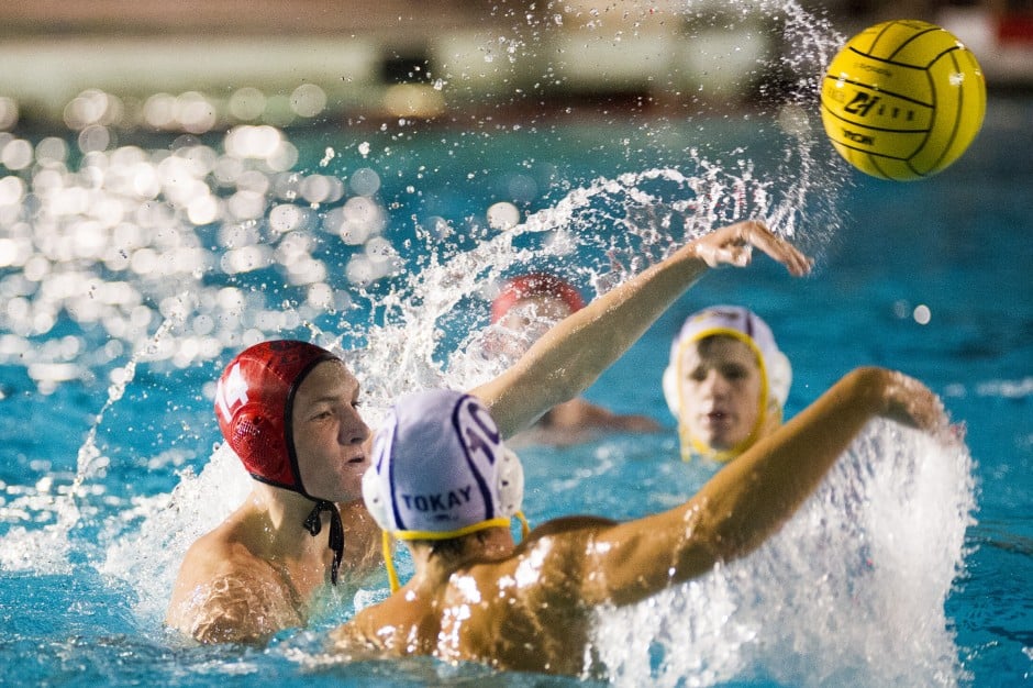 Riveting rivalry between Flames, Tigers ends with split decision in water polo 