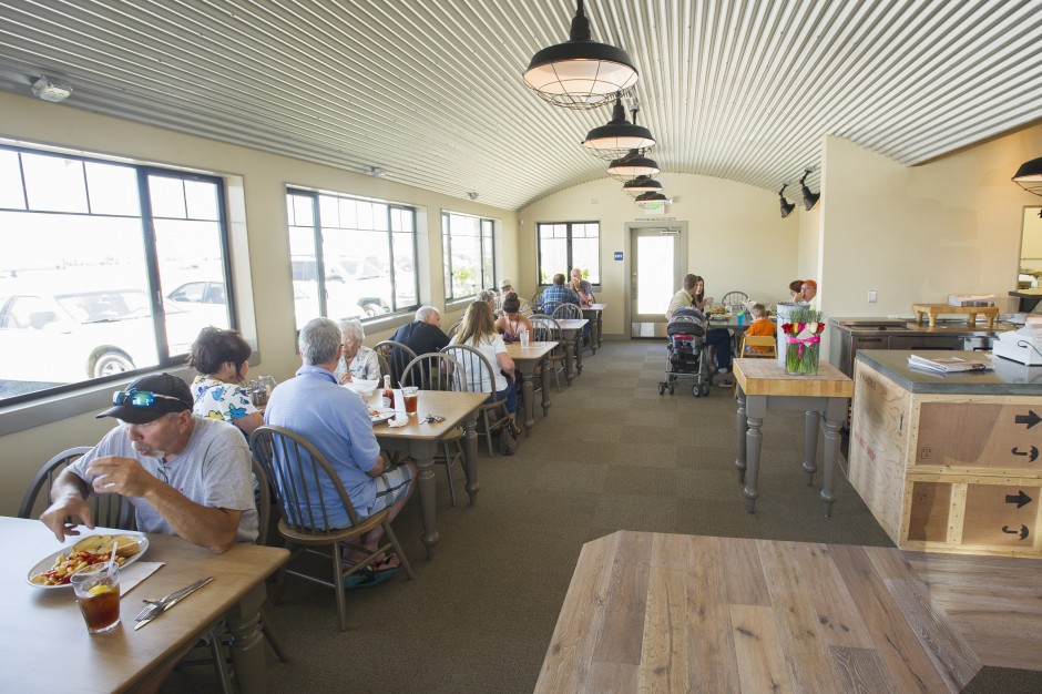 Lodi Airport Cafe reopens