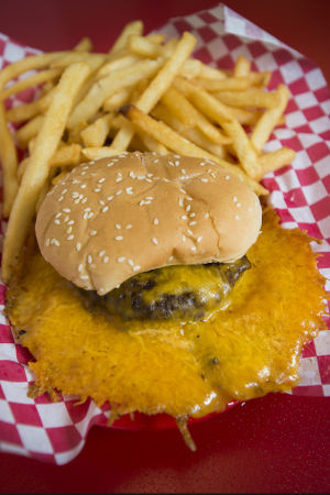 Lodians line up for Flip’s original hamburgers, hot dogs