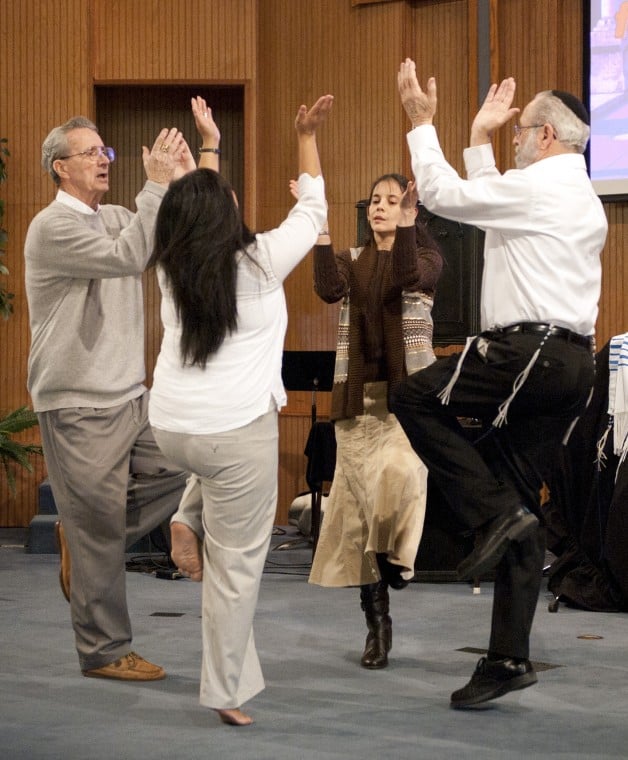 Beth Hallel Messianic Fellowship’s 10th anniversary worship