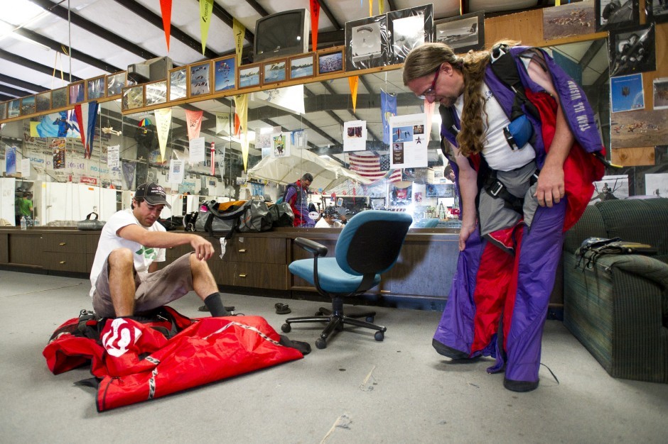 Local parachute repairman helps with ‘Transformers’ stunts