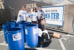 Bear Creek Community Church collects cans for children