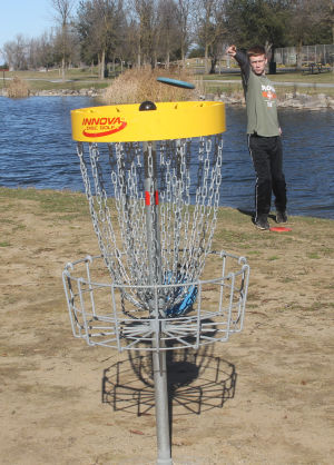Tokay High School student Michael Roush Jr. creates disc golf course as Eagle Scout project