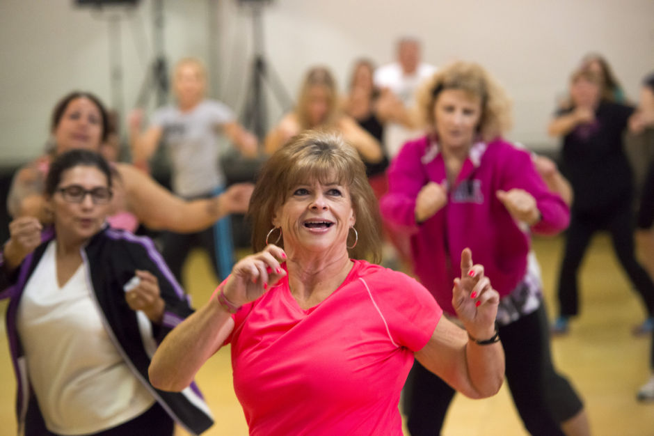 From overweight and in-pain mom to thin, energetic and happy dancing queen