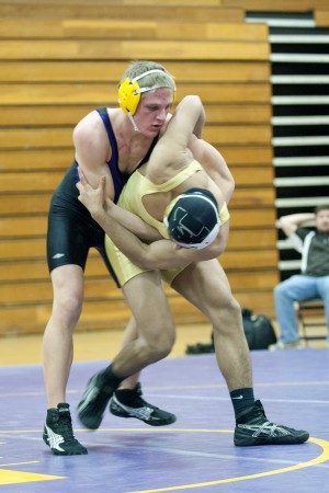 Wrestling: Flames, Tigers sweep the mat