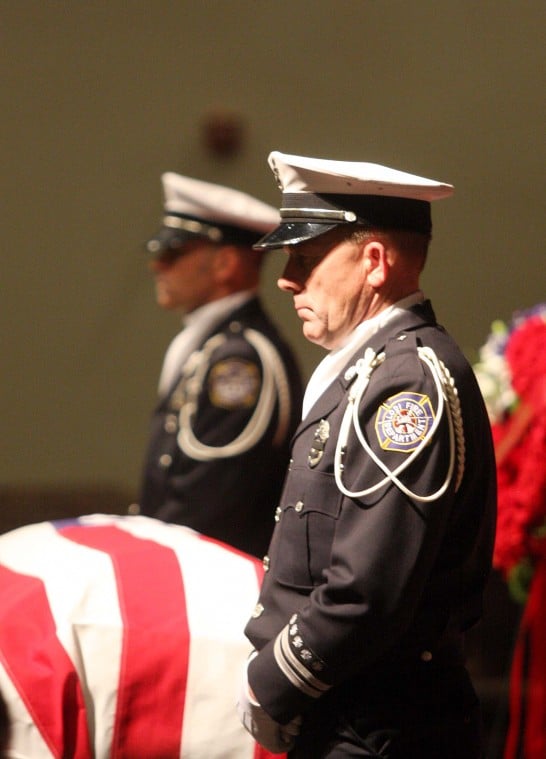 Fire department, Lodi community say their good-byes to Capt. Joe Hansen
