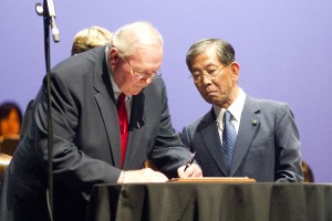 Kofu officials tour Lodi businesses, eat at Japanese restaurant