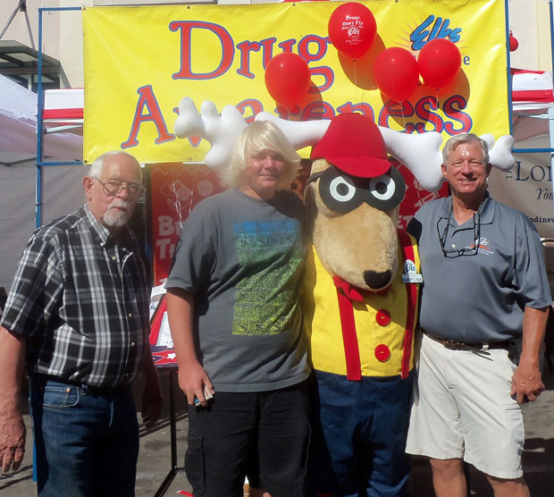 Lodi Elks host drug awareness booth