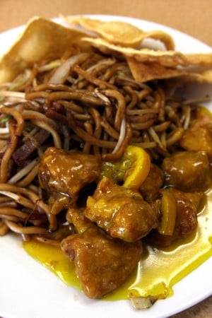 Southern Gold Chinese Cuisine Family restaurant serves lunch, dinner for under $10