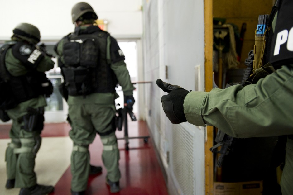Area SWAT teams use Lodi High School campus for practice 