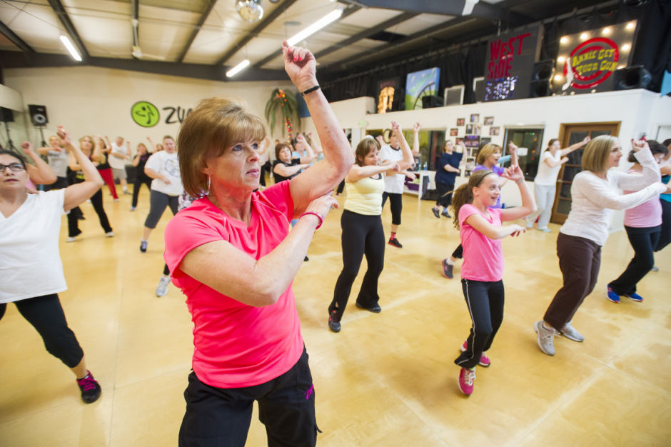 From overweight and in-pain mom to thin, energetic and happy dancing queen