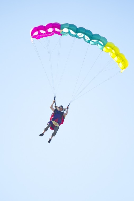Local parachute repairman helps with ‘Transformers’ stunts