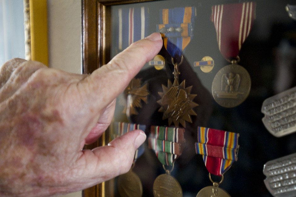 Lodi World War II veteran Chuck Casella takes another flight in B-17