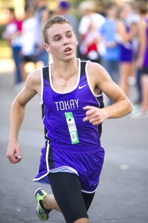 Lodi Flames girls, boys finish 1-2 at cross country invitational