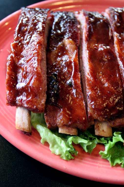 Want ribs? ’Slaw? Stick around Lodi at the Tin Roof BBQ