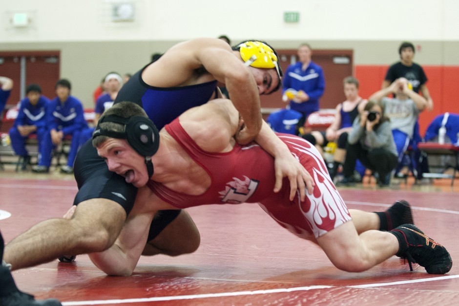 Tigers back on top, end two-year losing skid against Flames in wrestling