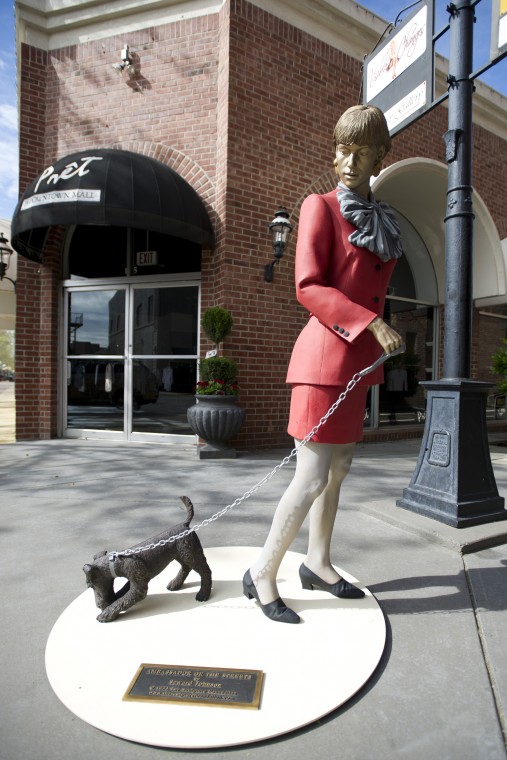 Vote for your favorite statue 