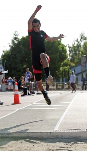 Jannell Hadnot, Jonathon Perez make leap to state track and field meet
