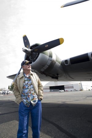 Lodi World War II veteran Chuck Casella takes another flight in B-17