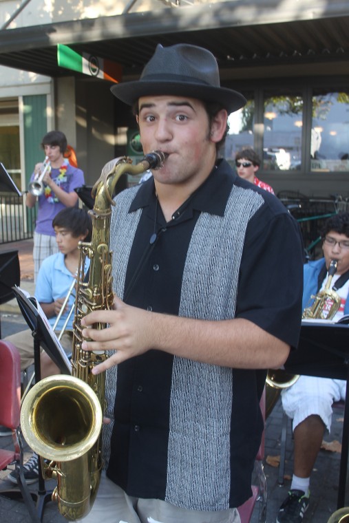 Downtown Lodi Farmers Market says farewell for the year