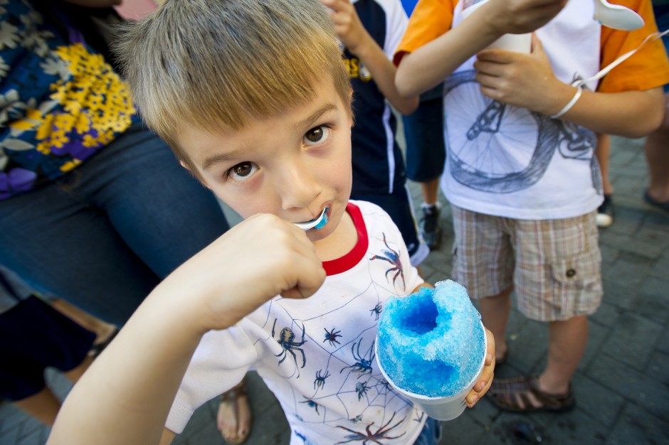 Get ready for a sizzling Saturday — this weekend will be a hot one