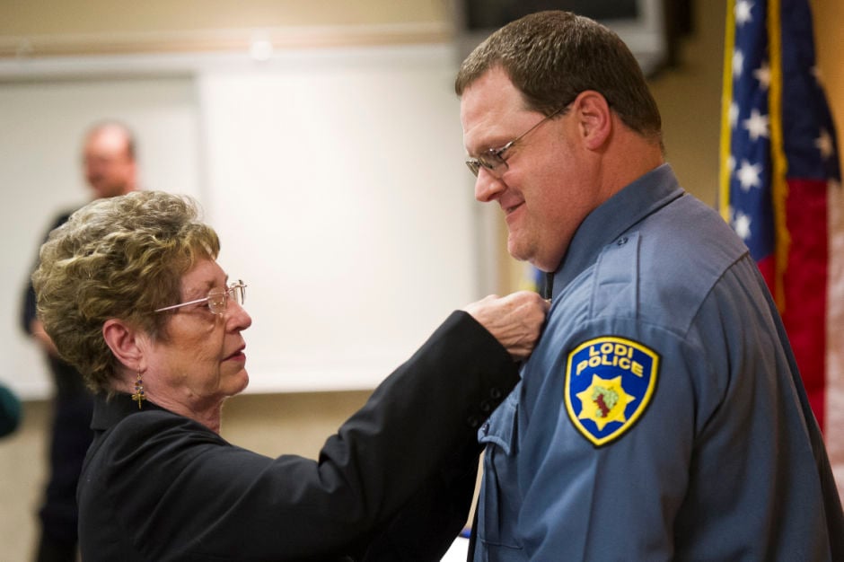 Lodi Police Department promotes officer, welcomes newcomers