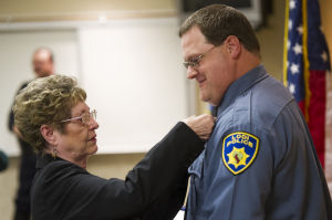 Lodi Police Department promotes officer, welcomes newcomers